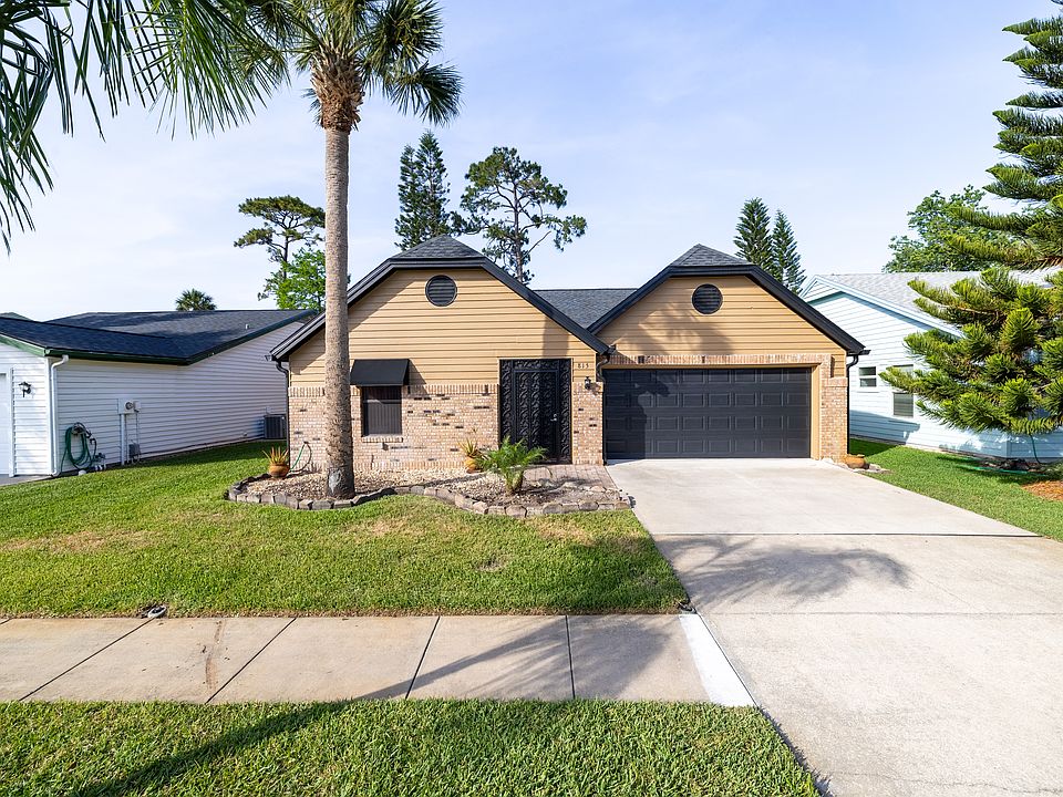 1st image of 815 Pine Shores Cir