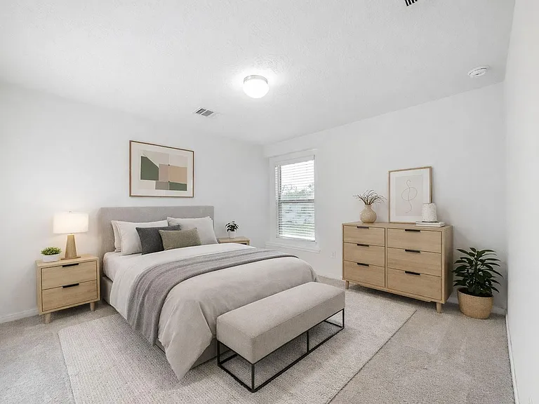 27618 Mesabe Dr — Photo 16