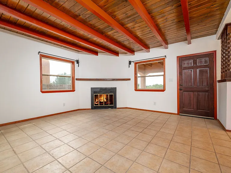 2911 Avenida Alamosa — Photo 9