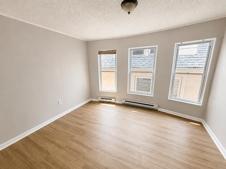 725 Prescott Ave #2 — Photo 10