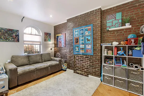 Rented by Corcoran | media 31