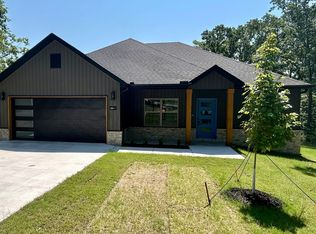 23 Lockerbie Cir, Bella Vista, AR 72715