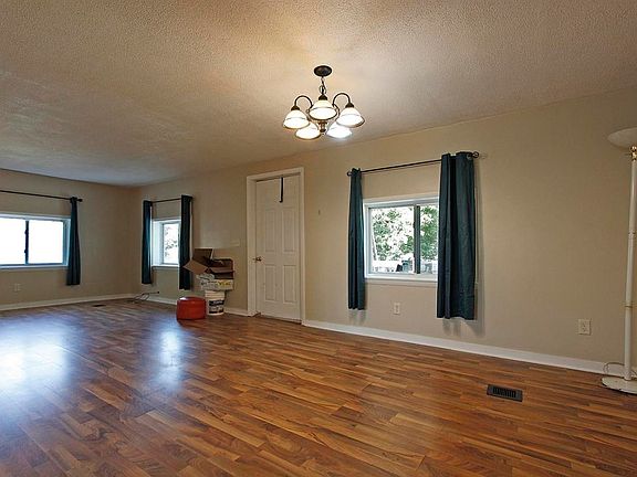 2nd image of 2710 W 6th St
