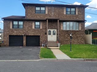 442 Ash St, Lyndhurst, NJ 07071