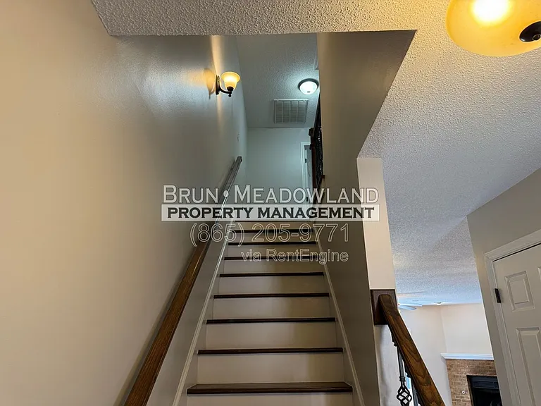 10427 Ravenbrook Ln — Photo 24