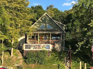 45 Zani Ln, Ballston Lake, NY 12019