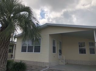 5904 Utopia Dr, Zephyrhills, FL 33540