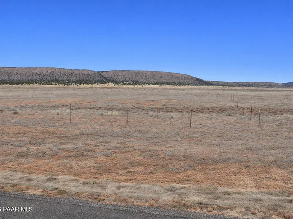 0 Fort Rock Rd, Seligman, AZ 86337