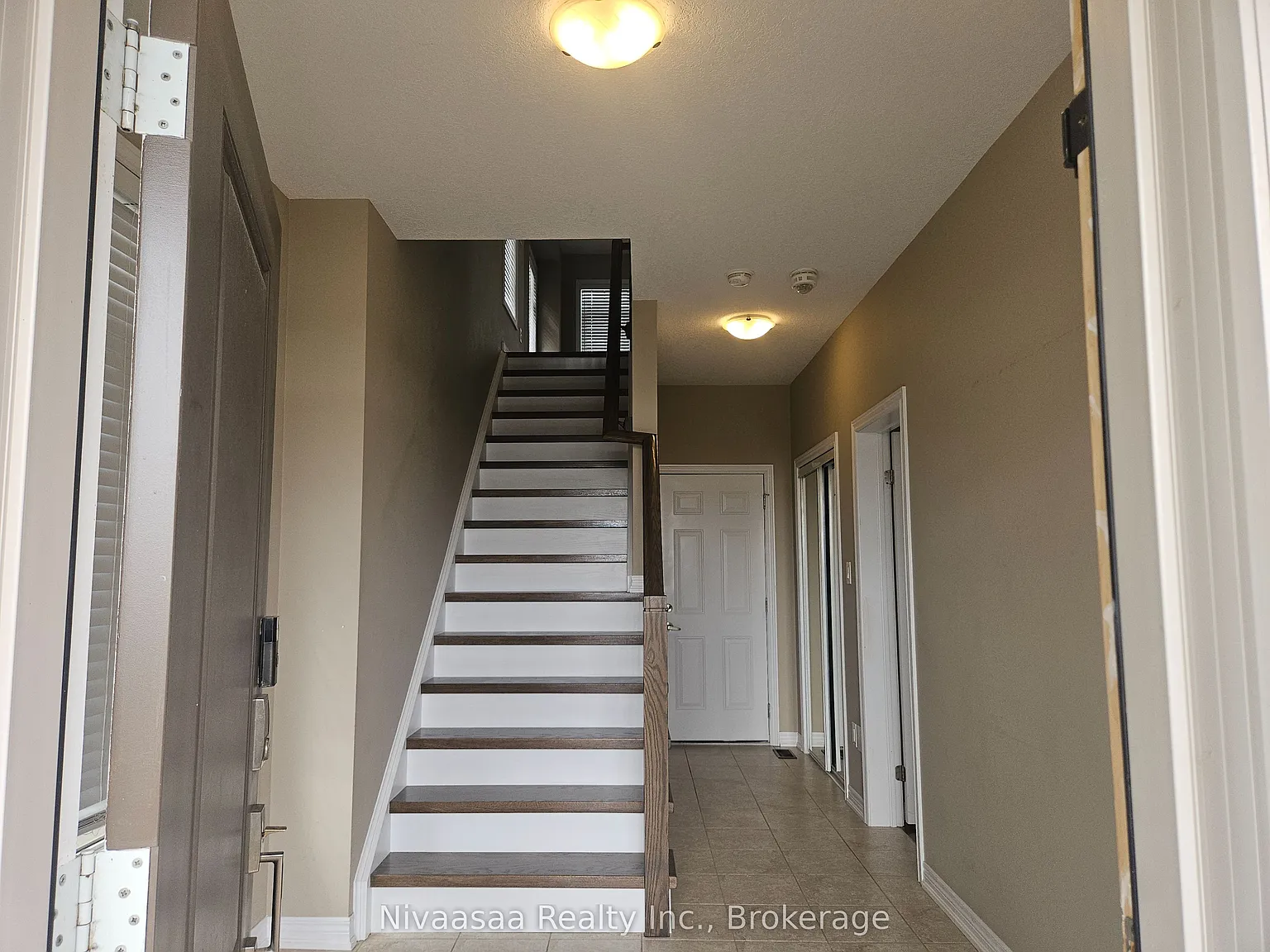 3 bed, $3,499 — Photo 4