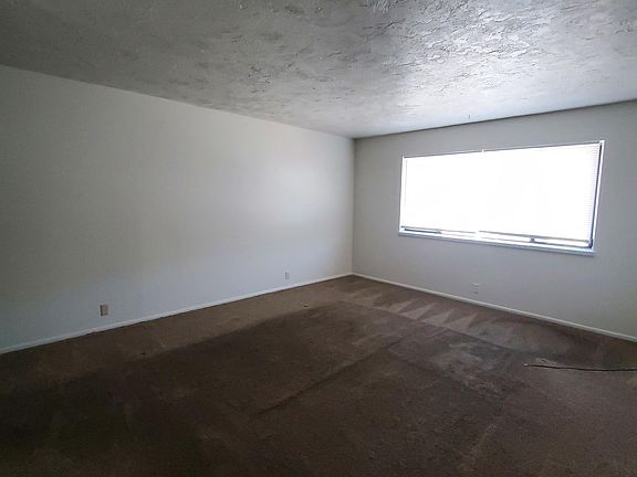 2nd image of 725 K St #1