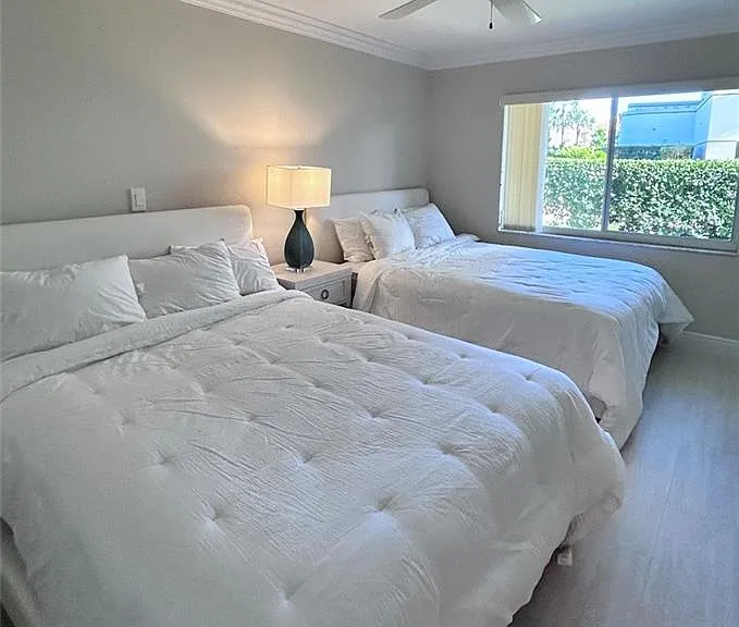 3200 Gulf Shore Blvd N #115 — Photo 12