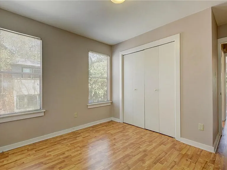 1305 Lorrain St #E — Photo 16