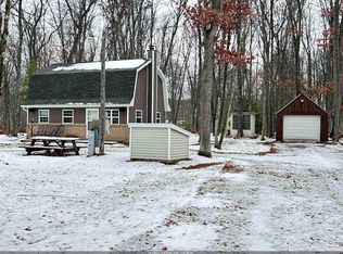 W12330 E Bedora Ct, Crivitz, WI 54114
