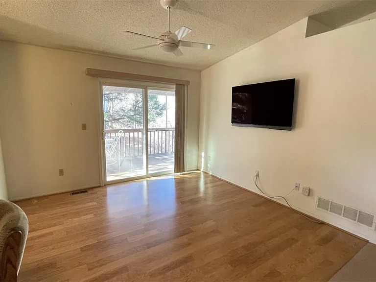 2636 Patriot Hts — Photo 3