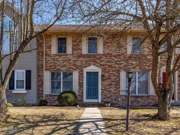 841 Greenbriar Ln, Danville, PA 17821