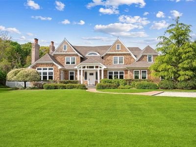 107 Parrish Pond Court E, Southampton, NY, 11968