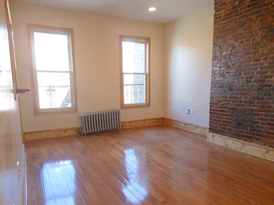 Rented by Urban Realty NYC | media 30