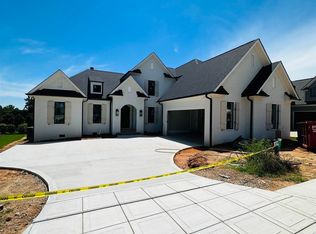 119 Chestnut Pond Ln, Simpsonville, SC 29681