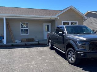 48 Pacific Ave, Milroy, PA 17063