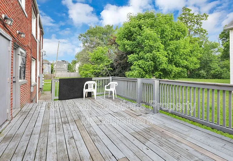 1120 Cole St — Photo 22
