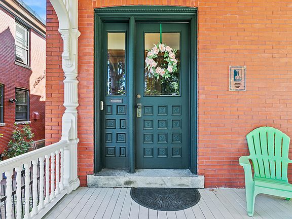 3rd image of 187 Vaughan Street #2