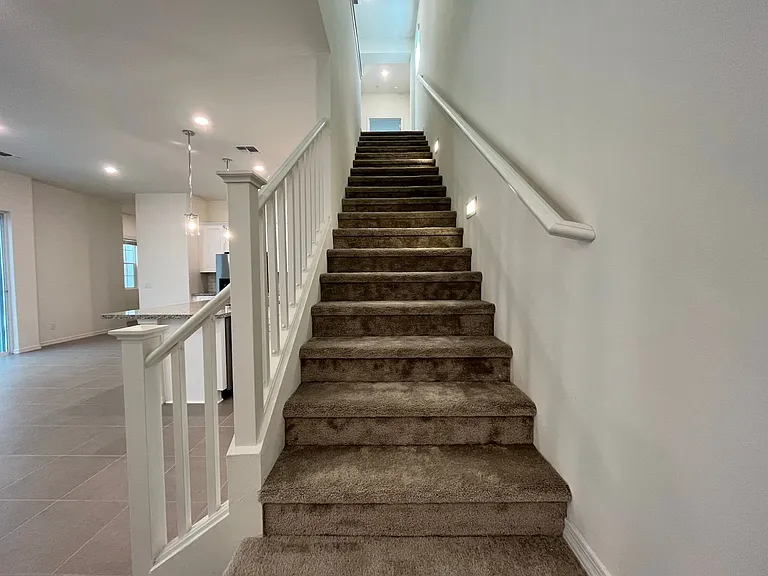 265 E Balsam Dr — Photo 20
