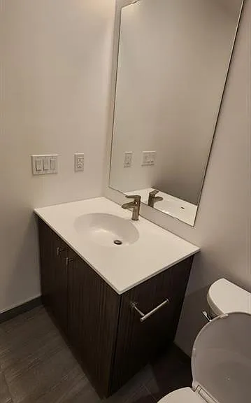 15 Wellington St S #2806 — Photo 5