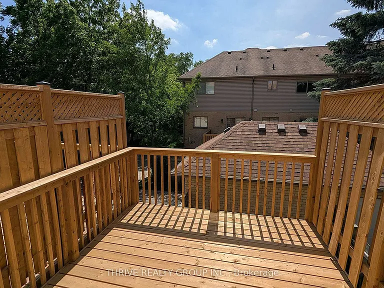 609 Colborne St #2 — Photo 8