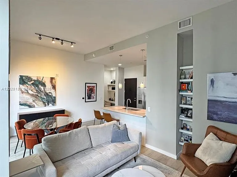 999 SW 1st Ave #1115 — Photo 6