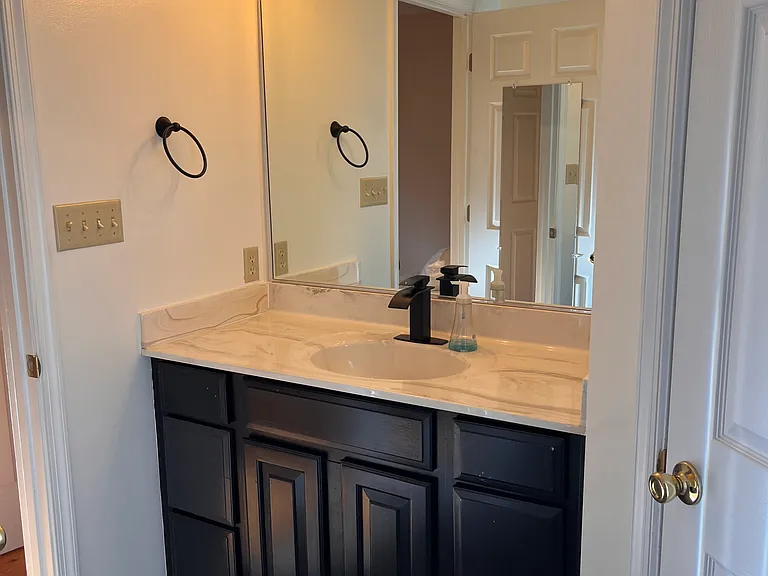 106 Clevenger Ct — Photo 18