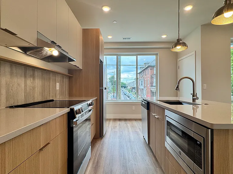 5222-24 Chester Ave #4 — Photo 1