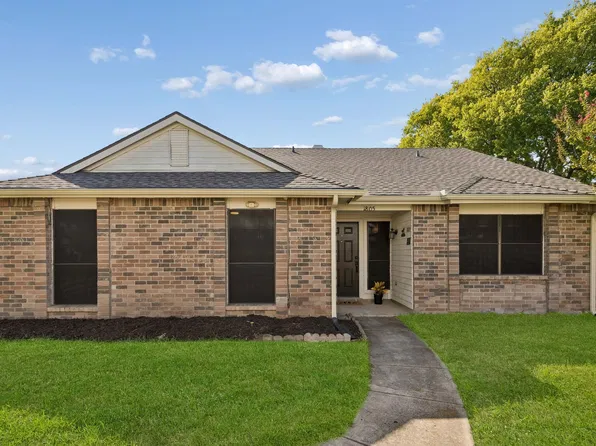 1805 Creekside Ct, Garland, TX 75040