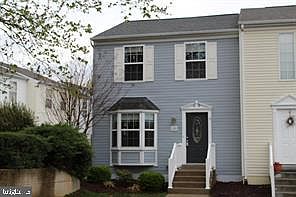 1st image of 100 Hyde Park #104