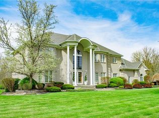 3333 Craig Dr, North Tonawanda, NY 14120