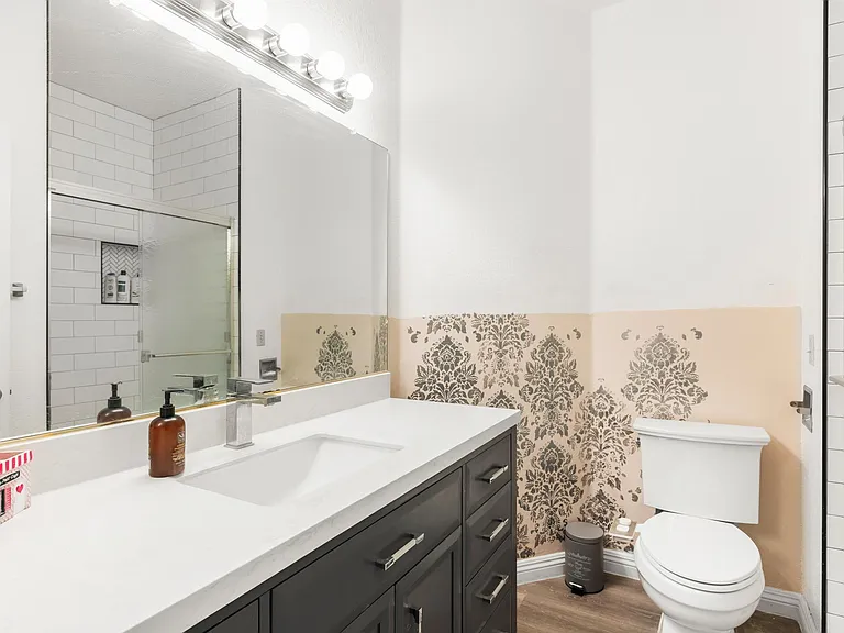 Bellsbrae Dr — Photo 23