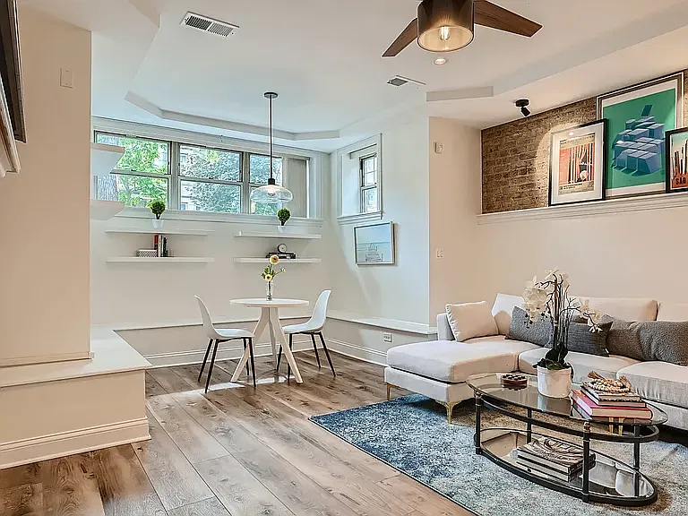2 bed, 1200 sqft, $2,650 — Photo 2