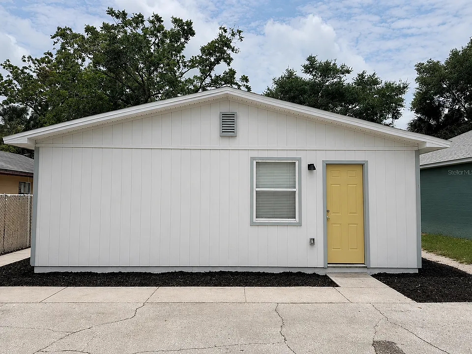 457 Kansas Ave