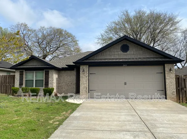 2411 S 11th Pl, Rogers, AR 72758