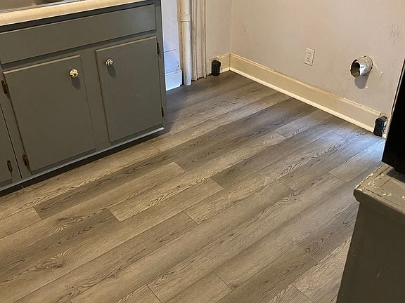 Kitchen new flooring