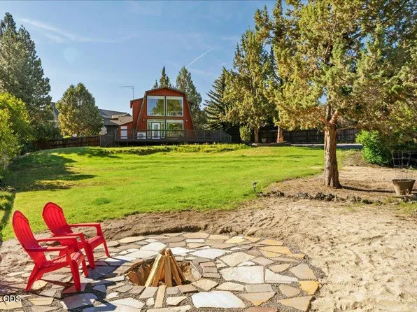 61170 Ferguson Rd, Bend, OR 97702