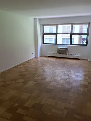 Rented by Carlyle Property Management | media 5