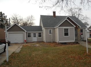 1571 Whitcomb Ave, Des Plaines, IL 60018