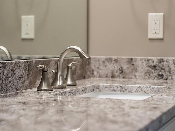 5th image of 7447 Peachland Dr