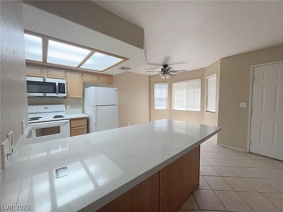 5th image of 8410 Eldora Ave Unit 1057