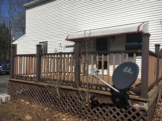 589B Shelbourne Rd. — Photo 2