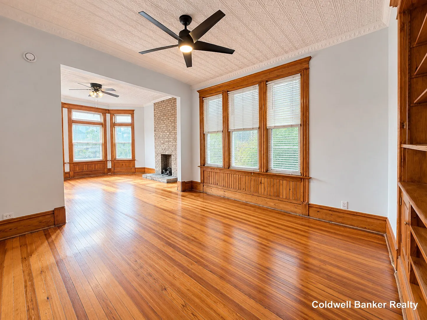 3 bed, 1.0 bath, 1200 sqft, $1,800 — Photo 4