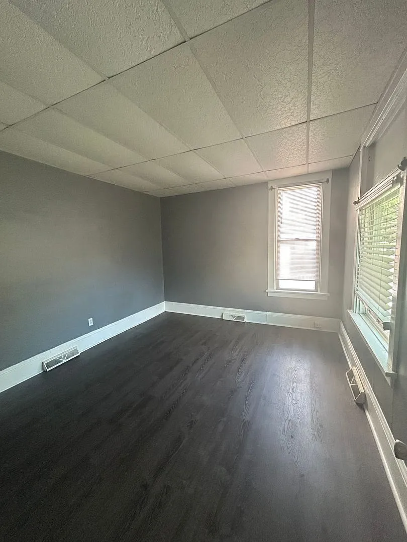 439 College Ave - Beaver — Photo 2