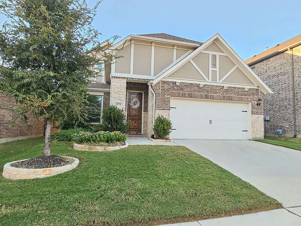 1st image of 2273 Lobo Ln