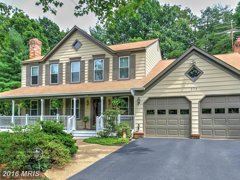 1st image of 979 Redberry Ct