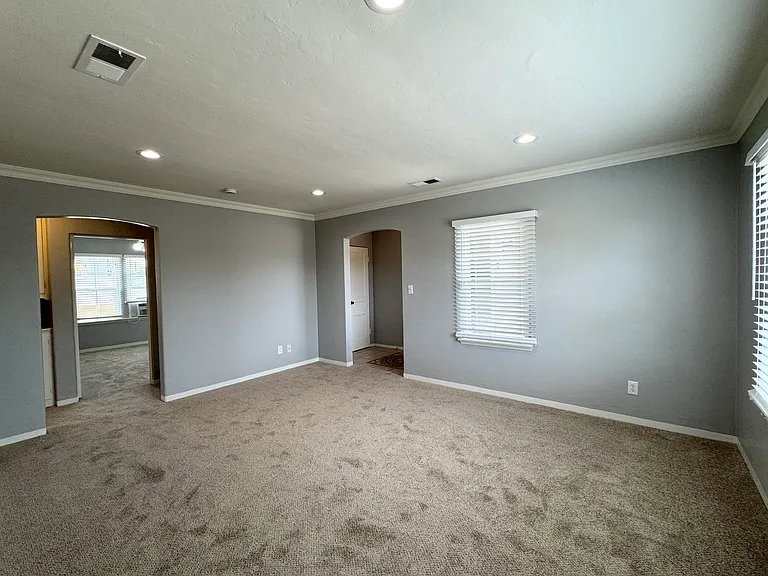 2975 Laurel St #19 — Photo 11